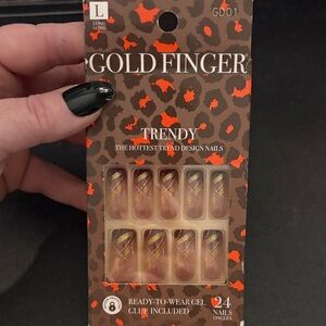 Ready-to-Wear Gel Press-On Nails — Nude with Gold Accent
